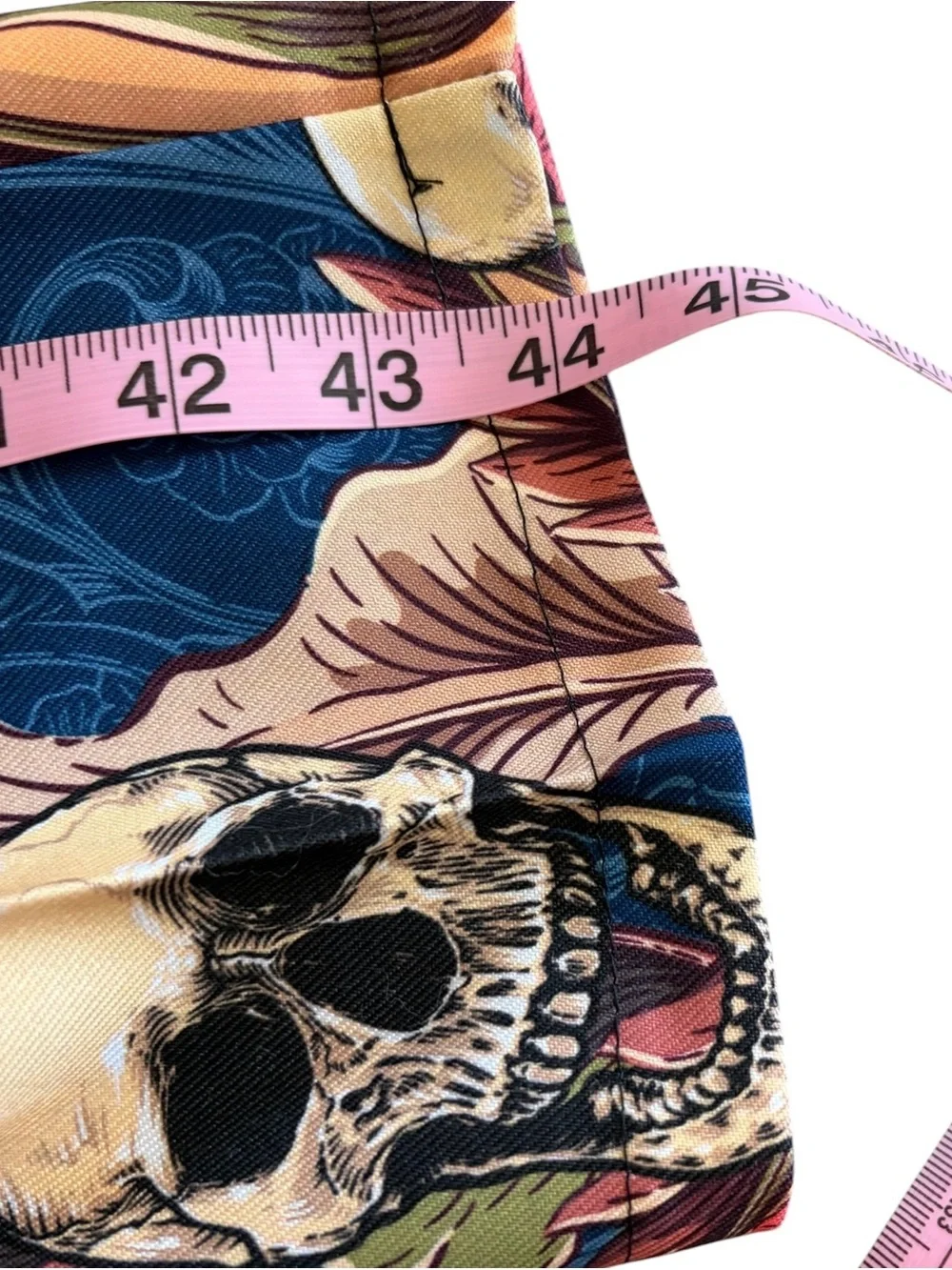Halloween Bold Blue Floral & Skull Print Men's Suit Jacket, Pants and Tie Sz M